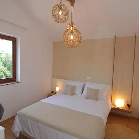 Natura Bed & Breakfast Vilanija